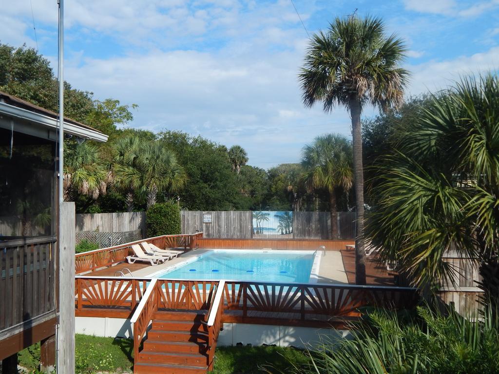 Holliday Inn Of Folly Beach Eksteriør billede