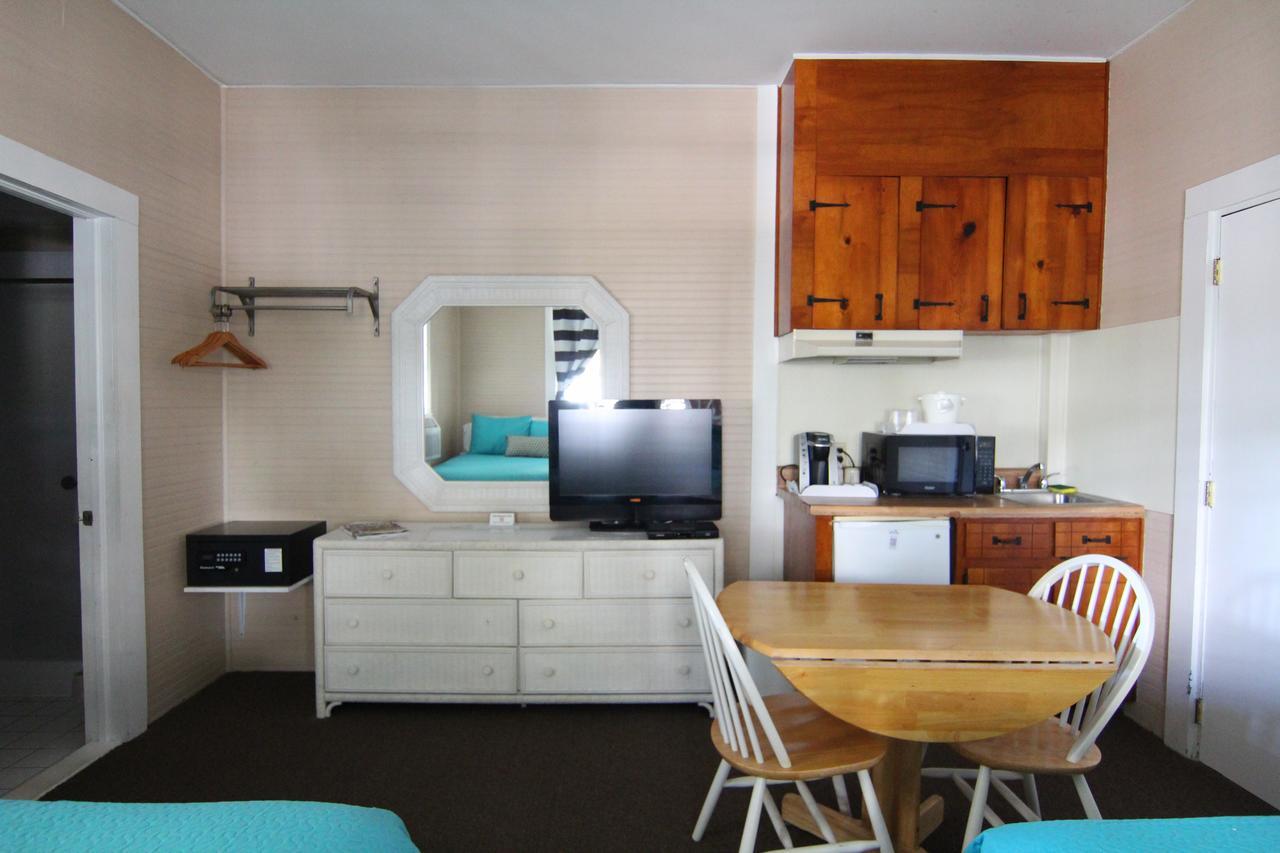 Holliday Inn Of Folly Beach Eksteriør billede